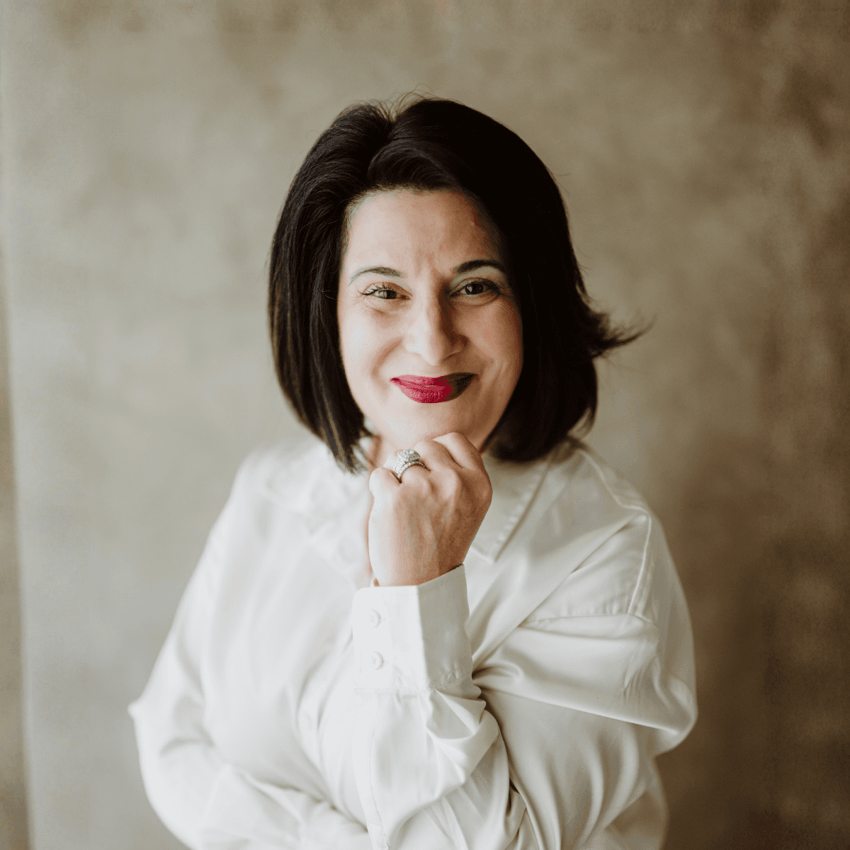 Dr Mary Marano PhD psychologist warm headshot